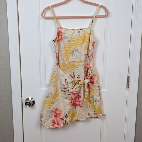 Billabong | Cream Tropical Floral Wrap Dress Size Small - Picture 1 of 9